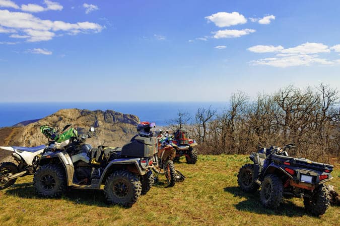 Las mejores actividades de verano en Marbella 6 ruta de aventura en quads por las montañas de Marbella